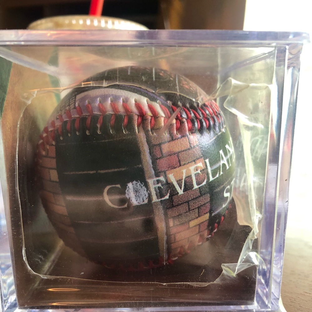 Baseball - Picture 2 of 5